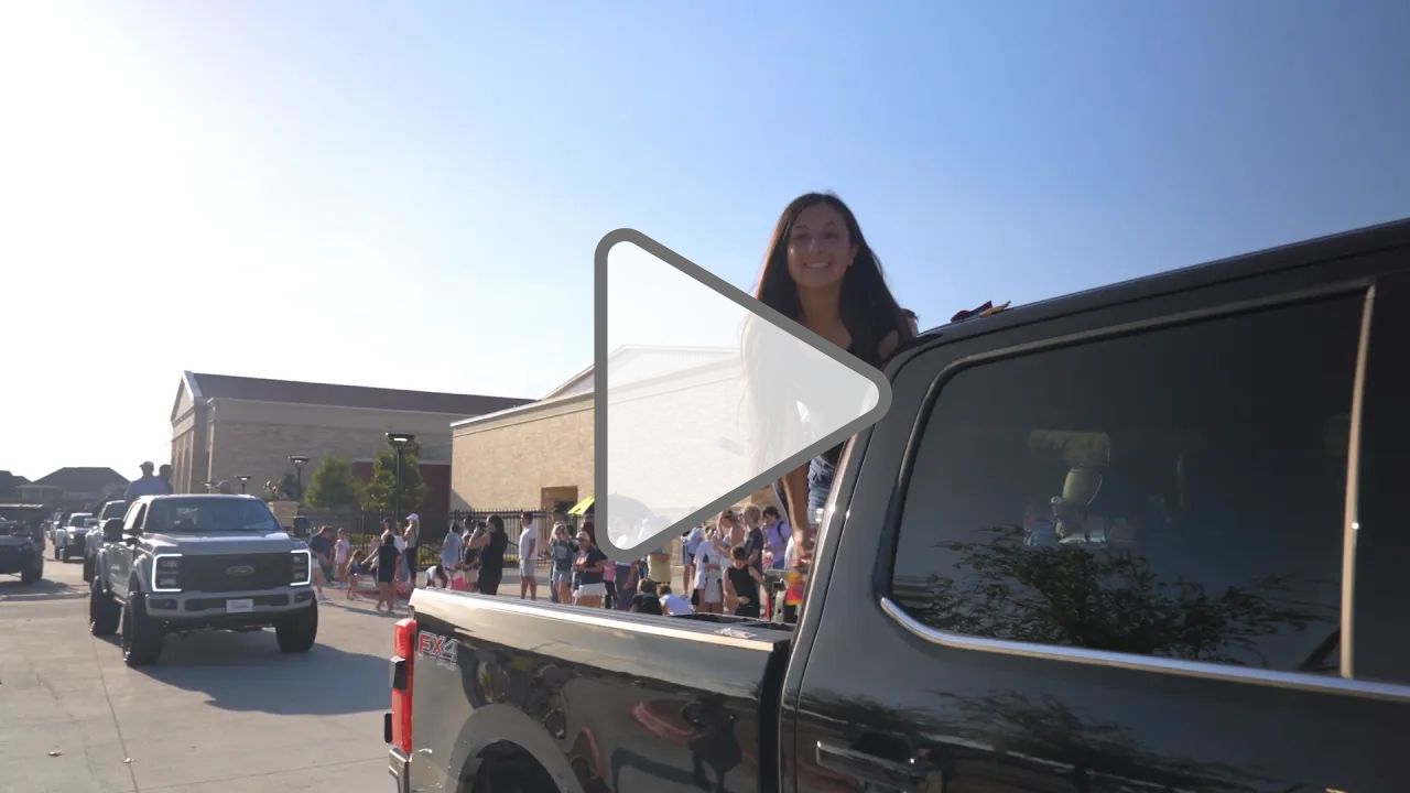 Click to play: Walnut Grove High School Homecoming Parade 2026